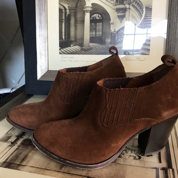 Frye Shoes - Frye boots size 10